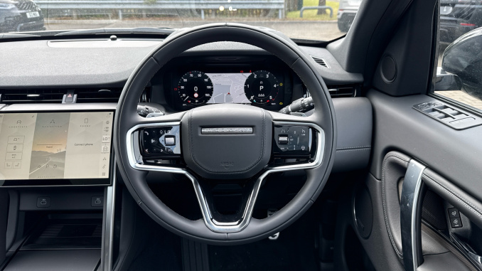 Land Rover Discovery Sport 2.0 D200 Metropolitan 5dr Auto [5 Seat] Diesel Station Wagon - Image 15
